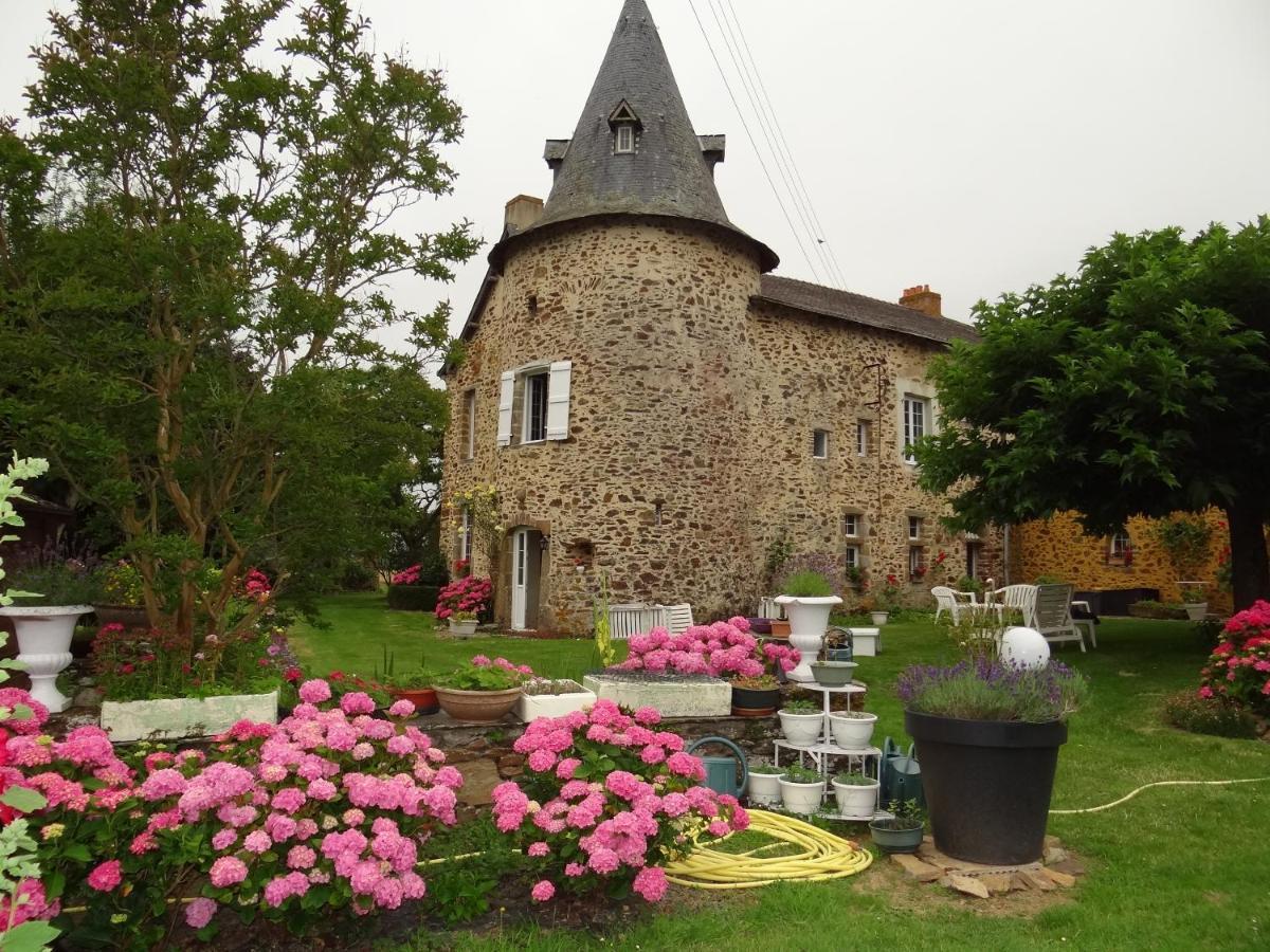 לינה וארוחת בוקר Ahuillé Manoir De La Provosterie מראה חיצוני תמונה